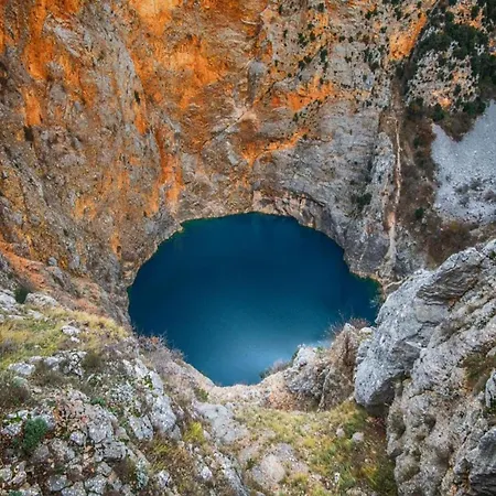 Charming In With Pool *