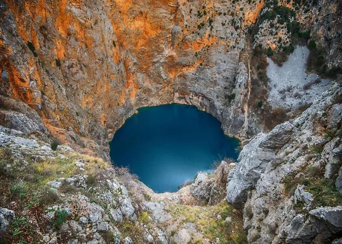 Charming In With Pool *